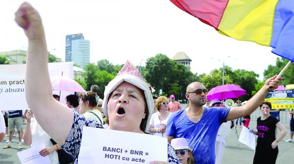 lovitura pentru romanii cu credite in franci guvernul a atacat legea conversiei