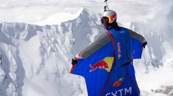 record mondial pentru cel mai inalt base jump