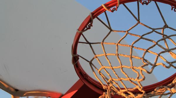 tragedie in moldova un elev de clasa a vii a a murit in timpul orei de sport