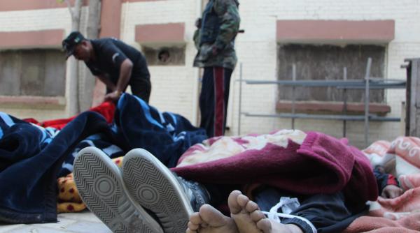 zeci de cadeti ucisi la o academie de politie din pakistan de teroristi din si