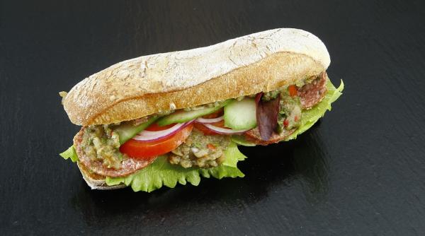 reteta zilei sandwich cu ton