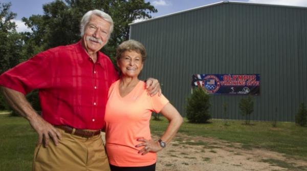 marta si bela karoly dati in judecata de o fosta gimnasta pentru ca au musamalizat abuzul sexual al medicului larry nassar