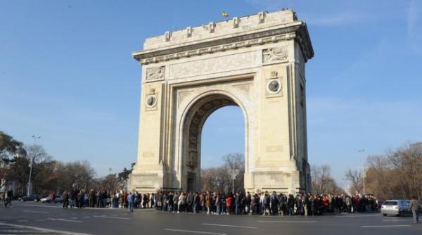 firea anunta ca sambata au fost reluate lucrarile la arcul de triumf