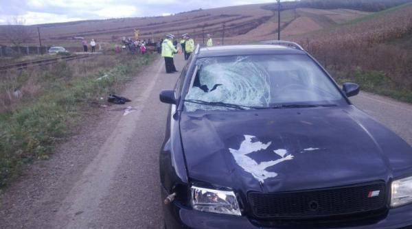 video elev ucis de o masina dupa ce a coborat din microbuzul scolii avea doar 15 ani