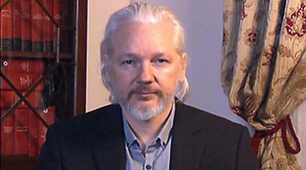 assange sustine ca nu rusia a furnizat website ului wikileaks e mailurile sustrase din serverul lui hillary clinton