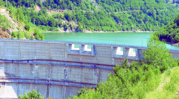 companiile energetice aterizeaza fortat pe bursa