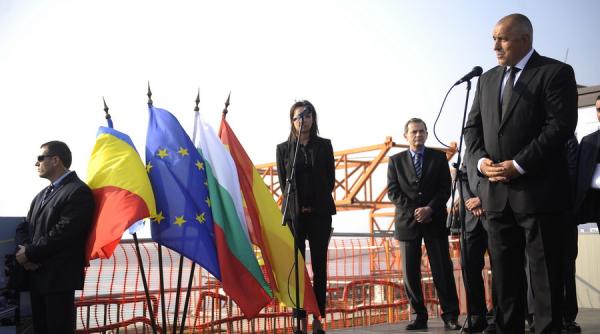 premierul bulgar spune ca interconectorul de gaze cu romania va fi lansat pe 11 noiembrie