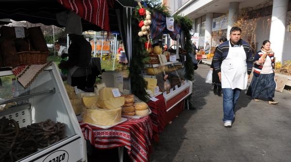 targul de sfintii mihail si gavriil sambata si duminica la mntr