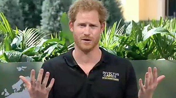 mb printul harry denunta comportamentul hartuitor si abuziv din spatiul public la adresa prietenei sale