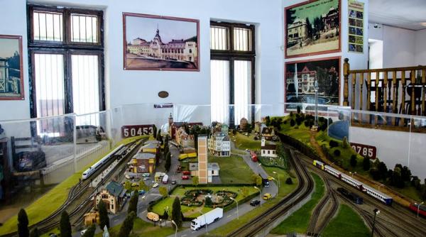 muzeul trenuletelor sinaia