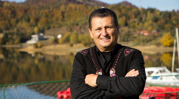 incepand din 21 noiembrie vedetele raspund prompt invitatiei lui nea marin poftiti la munca