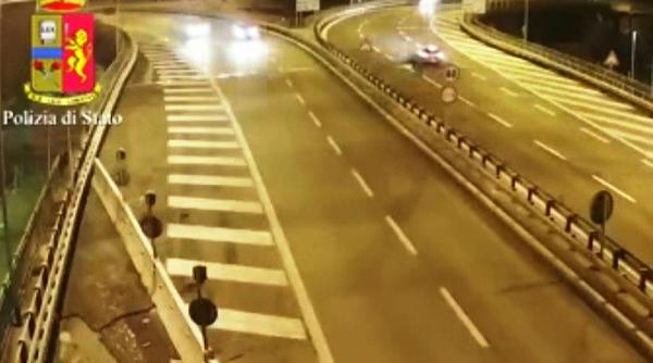video o romanca a socat italia beata crita gonea pe contrasens pe o autostrada