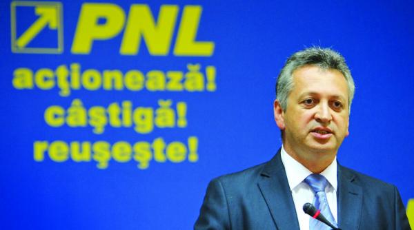 relu fenechiu 3 ani si 10 luni cu executare