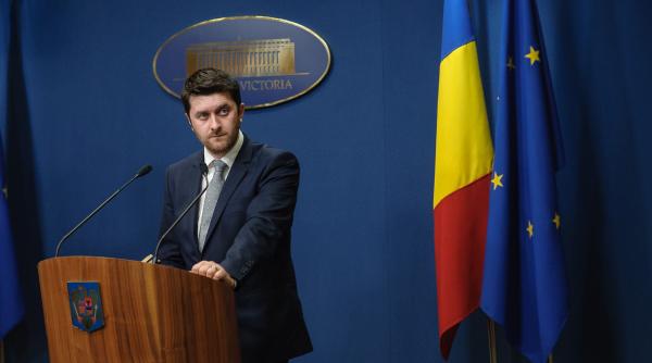 iolu premierul l a demis pe secretarul de stat adrian sanda