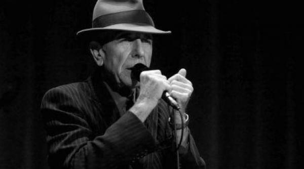 cum a murit leonard cohen artistul a fost ingropat alaturi de mama si de tatal sau