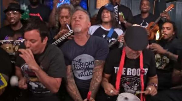 metallica a cantat enter sandman la instrumente muzicale de jucarie inaintea lansarii noului album