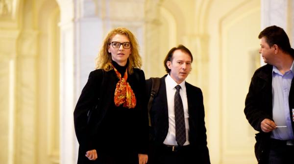 vrea peste 32 altfel demisioneaza