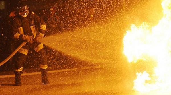 panou publicitar al muzeului judetean incendiat in centrul zalaului