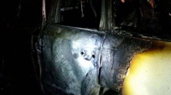 un audi q7 a ars precum o torta pe autostrada