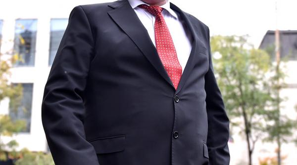 fantoma lui oprea bantuie sediile lui basescu