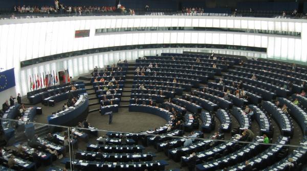 parlamentul european cere suspendarea negocierilor de aderare cu turcia