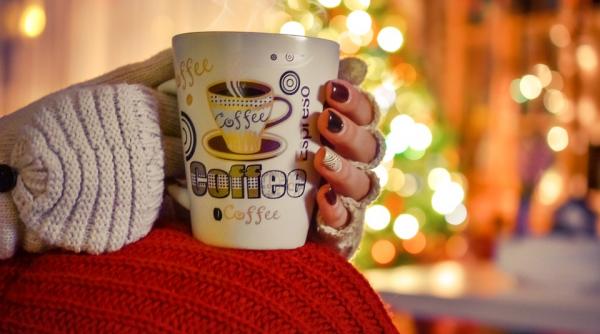 de ce este benefica o bautura calda in sezonul rece