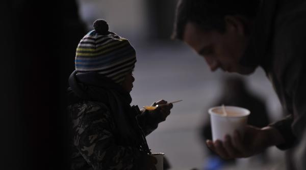 eurostat romanii pe locul doi la saracie si excluziune sociala