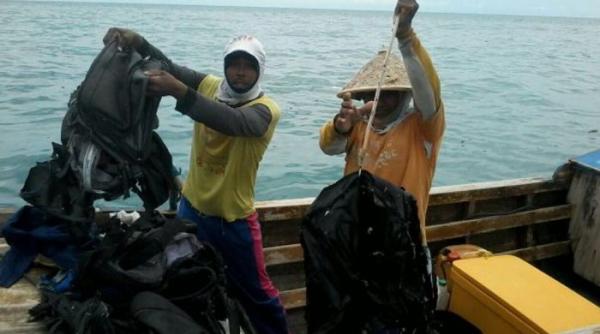 accident aviatic in indonezia avion cu 15 persoane la bord s a prabusit