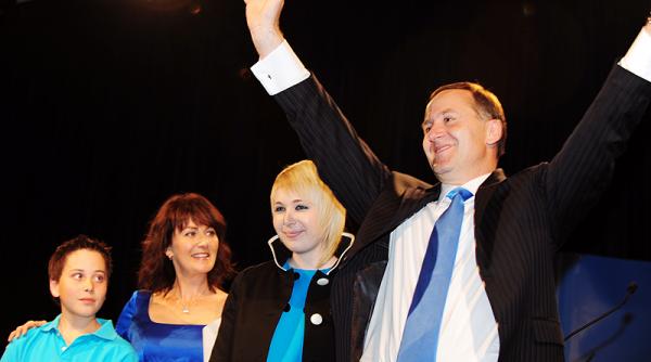 decizie neasteptata premierul noii zeelande demisioneaza