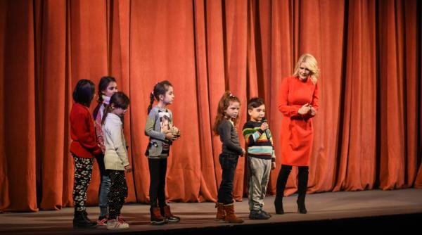 210 copii au primit un cadou unic de sarbatori oferit de fundatia mereu aproape