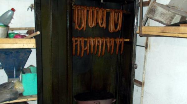 un clujean amendat pentru ca si a amenajat o afumatoare in garaj