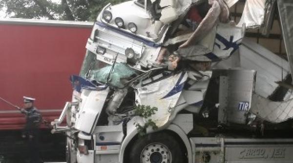 un sofer de tir a murit in urma unui accident rutier pe a1 in apropiere de pecica