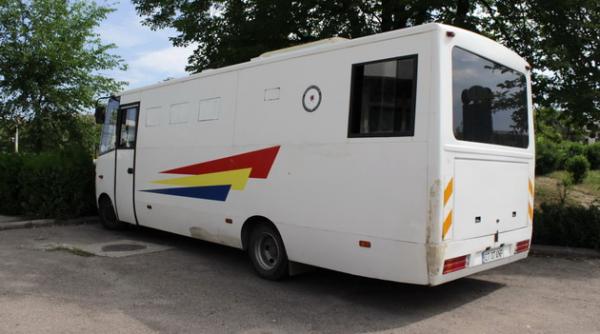 prahova accident rutier in care a fost implicata o duba cu detinuti