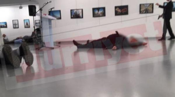 turcia confirma asasinul ambasadorului rus la ankara e un politist turc in varsta de 22 de ani