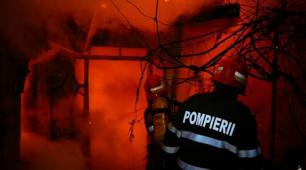 incendiu in comuna voluntari o femeie este resusciatata