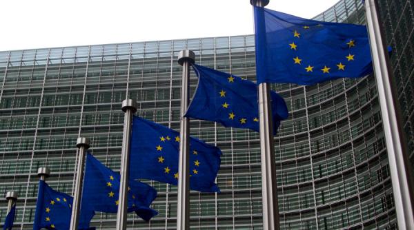 ue acuza facebook ca i a furnizat informatii inselatoare cu ocazia preluarii whatsapp