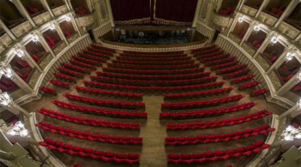 un barbat a fost gasit mort in cladirea operei romane