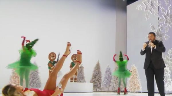 video frumoasa heidi klum a cazut in cel mai jalnic mod pe scena de la american s got talent