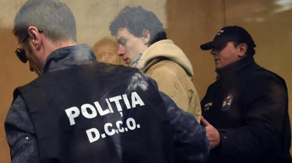 colegul de celula al craioveanului acuzat de propagada isis a cerut sa fie mutat deoarece acesta vrea sa l converteasca la islamism