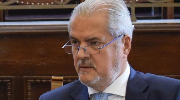adrian nastase desemnarea premierului a determinat o puternica reactie de wow