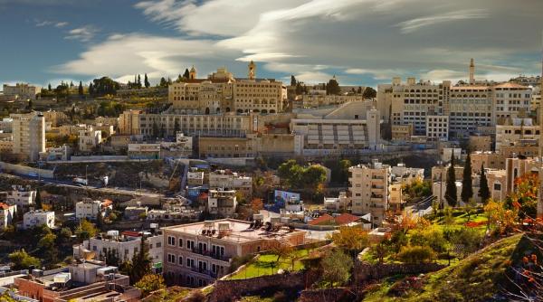 mii de crestini au venit la betleem