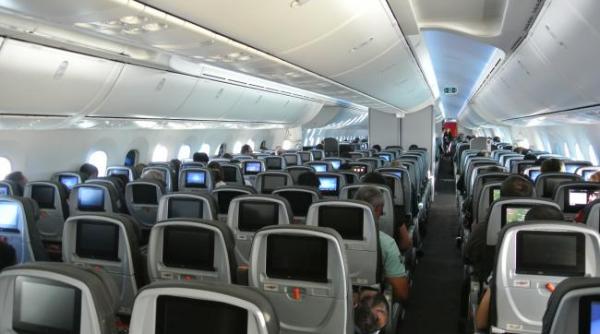 pasagerii avionului libian deturnat au sosit la tripoli din malta