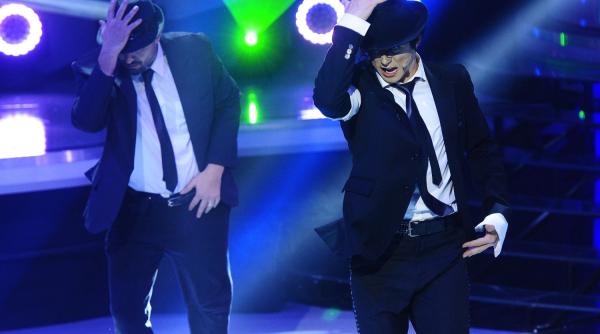 te cunosc de undeva lucian ionescu il imita pe michael jackson s a lasat cu multa transpiratie dureri de glezne si genunchi chiar si cu un torticolis