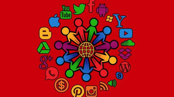 turcii investigheaza mesajele de pe retelele de socializare a aproape 10 mii de persoane