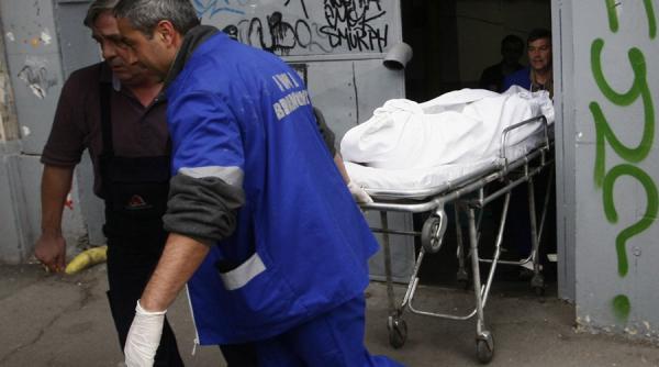 batran decedat si imbracat in haine de femeie descoperit la o luna dupa ce disparuse