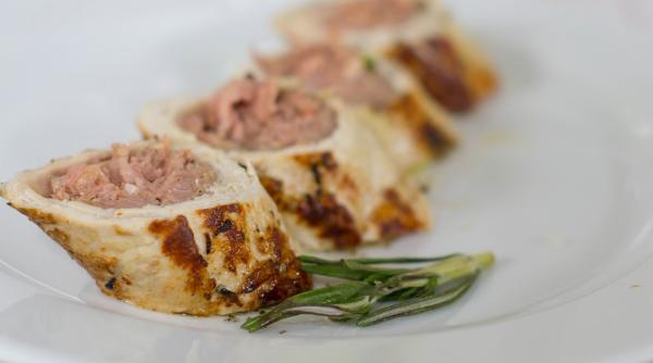 reteta zilei rulada de pui cu ciuperci