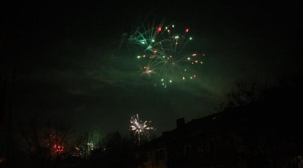 ce pedepse risca cei care vand sau utilizeaza materiale pirotehnice ilegale sau impropriu