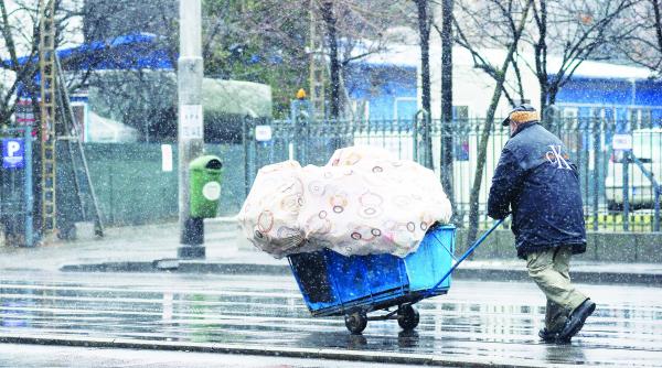 romanii saraci lipiti din ce in ce mai multi