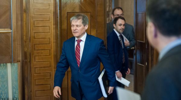 ciolos in mesajul de anul nou doresc romanilor de pretutindeni mai mult zambet bucurii si incredere