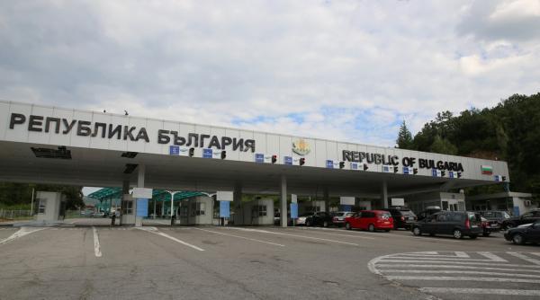 un grup mare de migranti ilegali a fost arestat in bulgaria